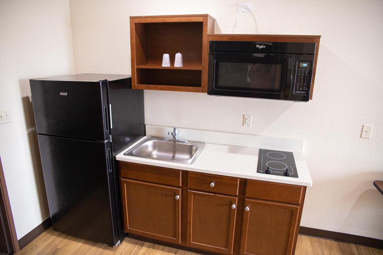 White House Suites Plainfield Bagian luar foto