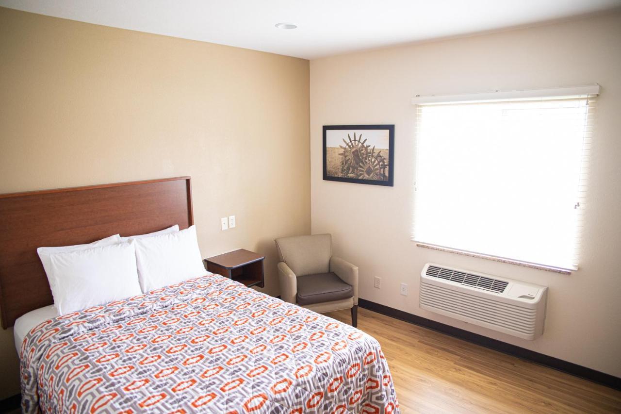 White House Suites Plainfield Bagian luar foto